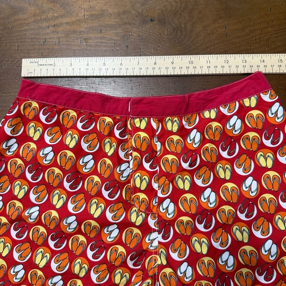 BNCI Colorful Patterned reversible shorts, size women’s 28, Velcro, preowned - Picture 7 of 8